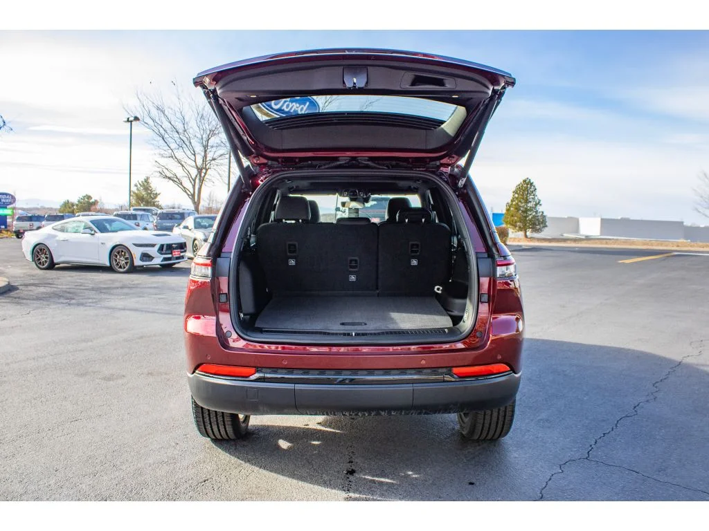 New 2025 Velvet Red Pearlcoat Jeep Altitude X image 10