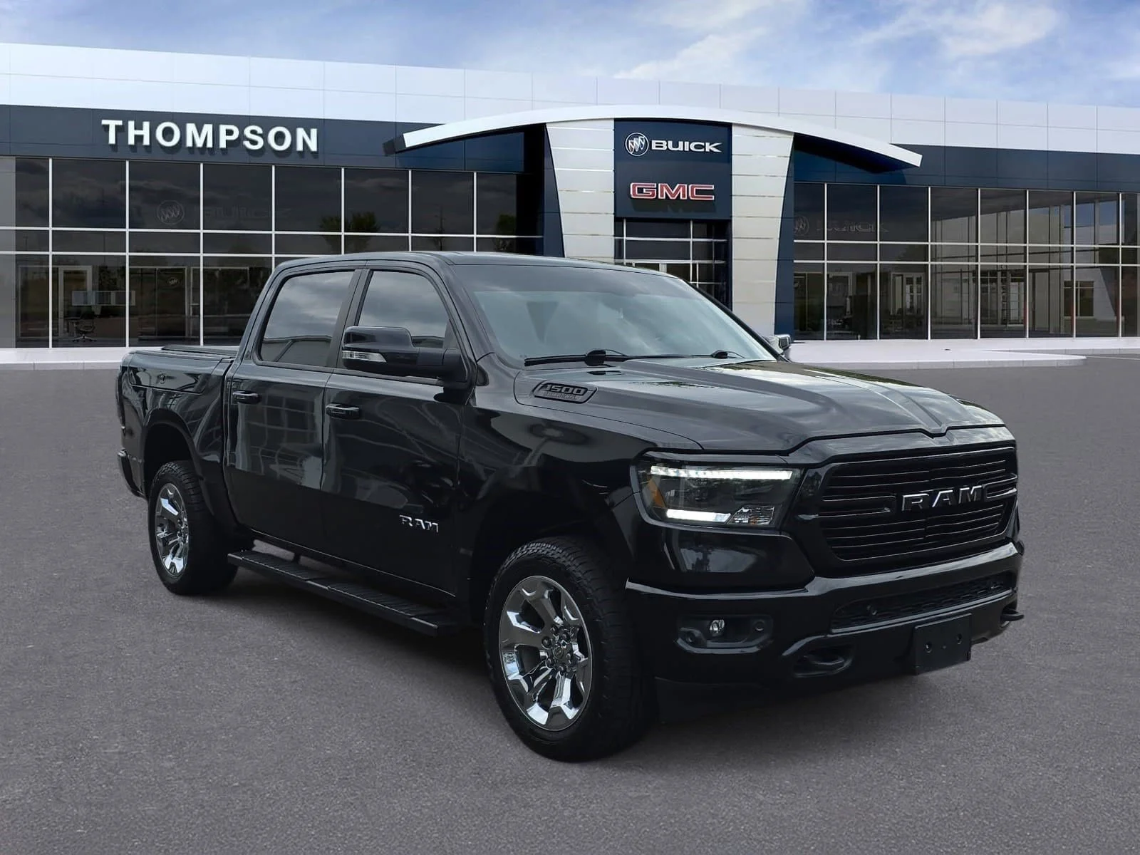 2020 RAM 1500 Big Horn/Lone Star 4x4 Crew Cab 5'7's photo