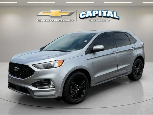 Used 2023 Silver Ford ST-Line image 1