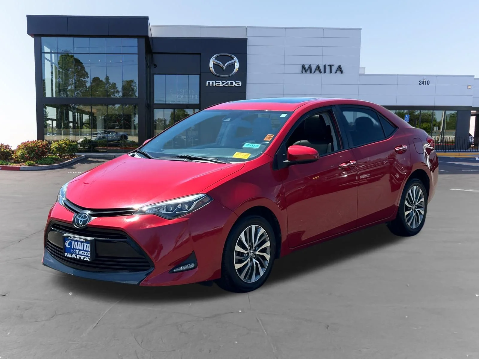 Used 2019 Barcelona Red Metallic Toyota XLE image 7