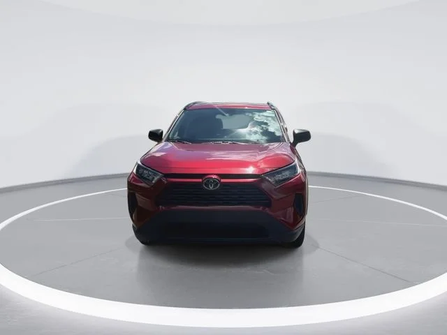 Used 2020 Red Toyota LE image 3