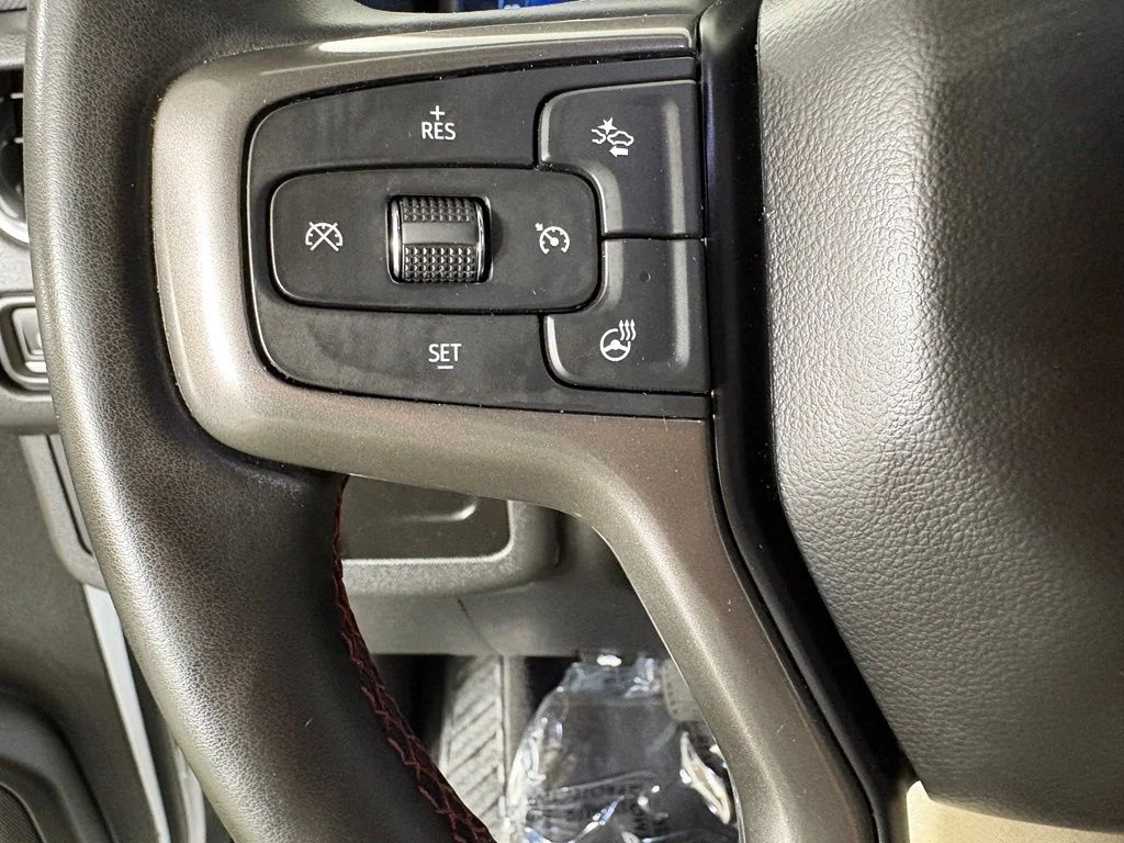 Used 2024 White Chevrolet RST image 29