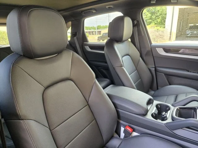 2025 Porsche Cayenne Base - Photo 22