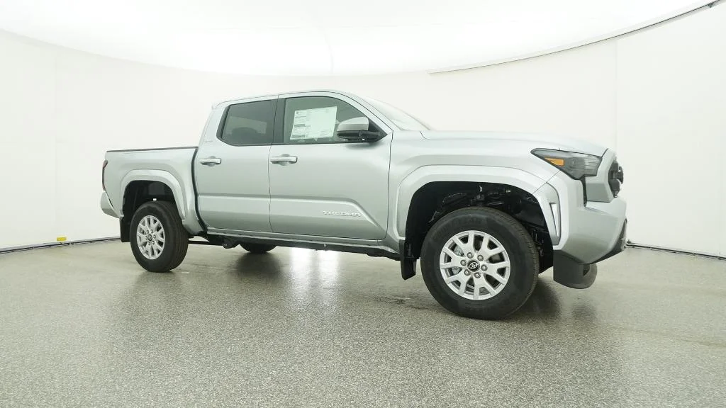 2026 Toyota Tacoma SR5 - Photo 16