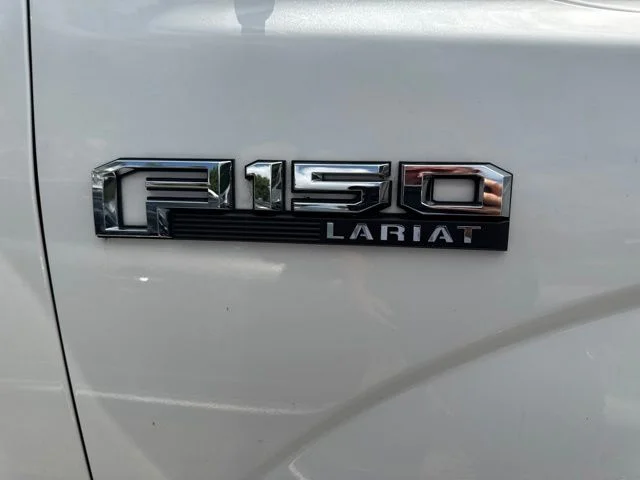 Used 2020 White Ford Lariat image 11