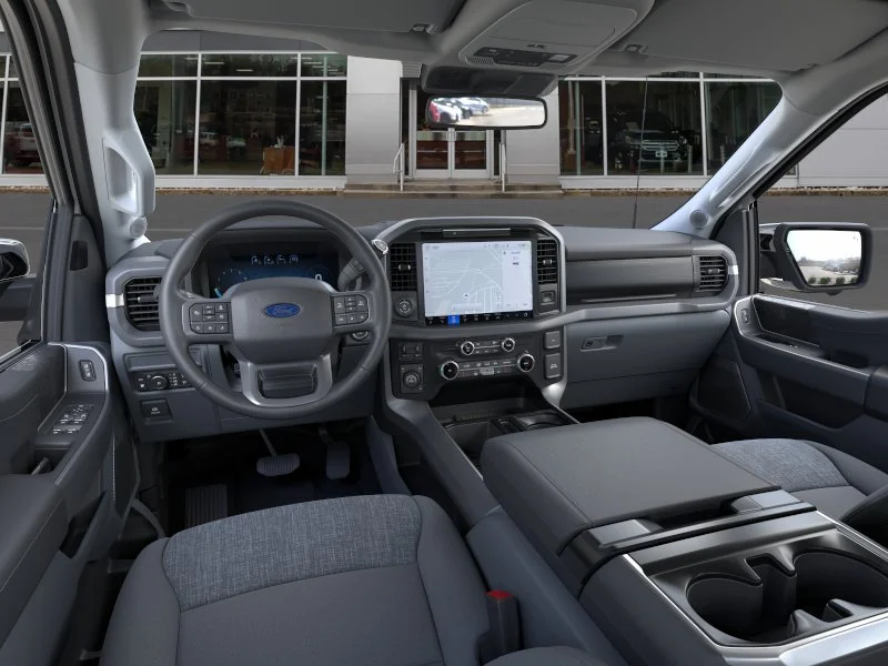 2025 Ford F-150 XLT - Photo 9