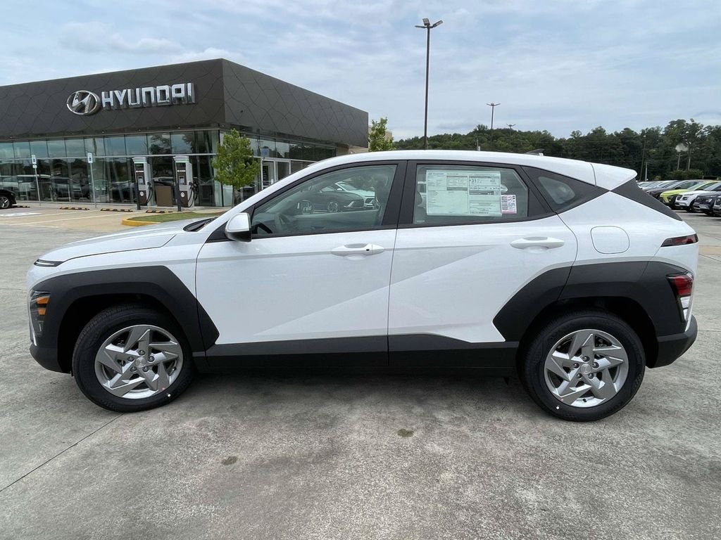 New 2026 White Hyundai SE FWD image 6