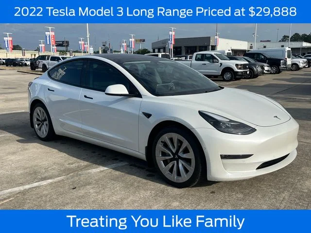 2022 Tesla Model 3 Long Range Dual Motor All-Wheel Drive's photo