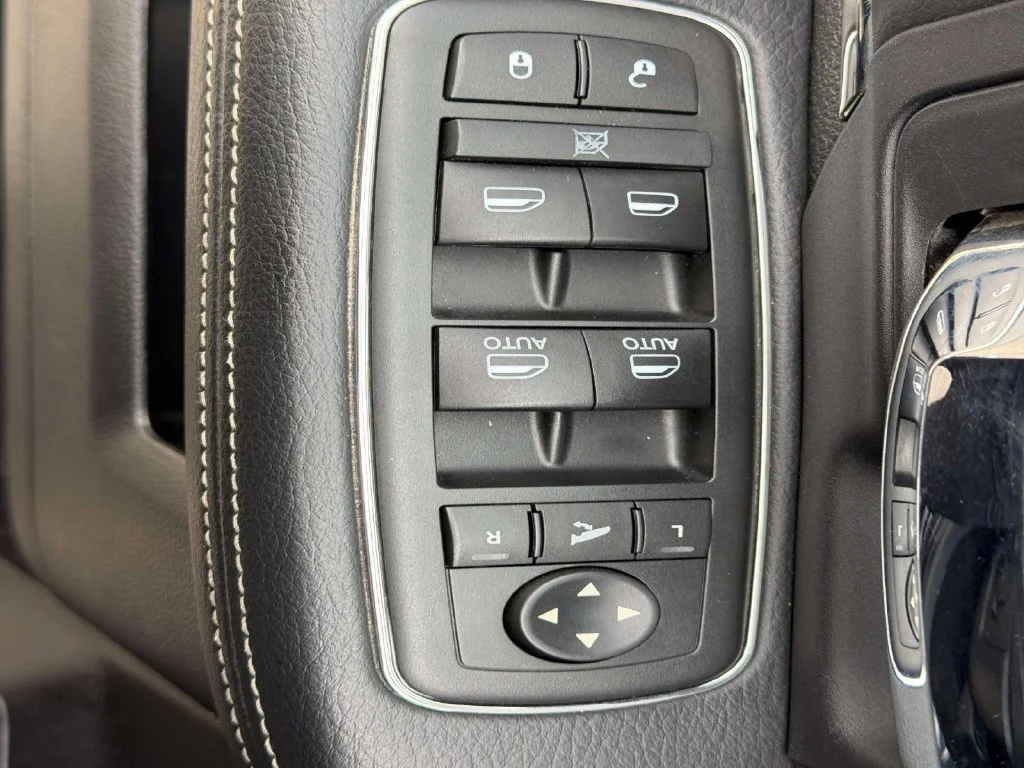 Used 2015 Brilliant Black Crystal Pearlcoat Ram Sport image 19