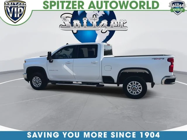 Used 2025 White Chevrolet LT image 7