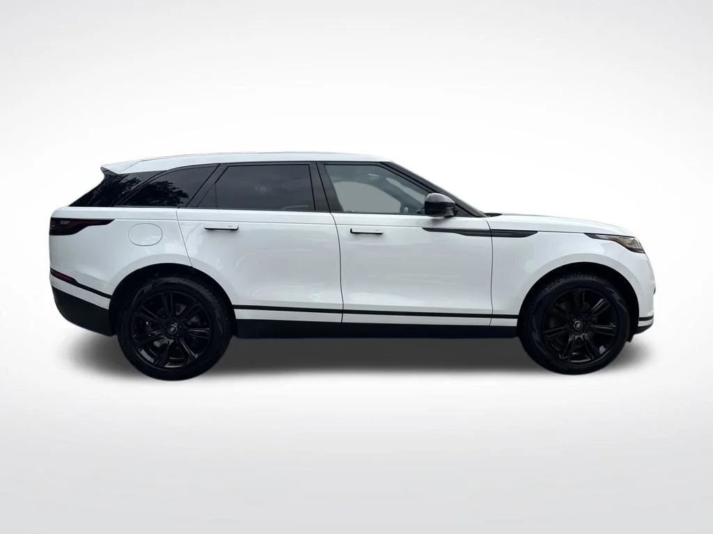 Used 2023 White Land Rover S image 4