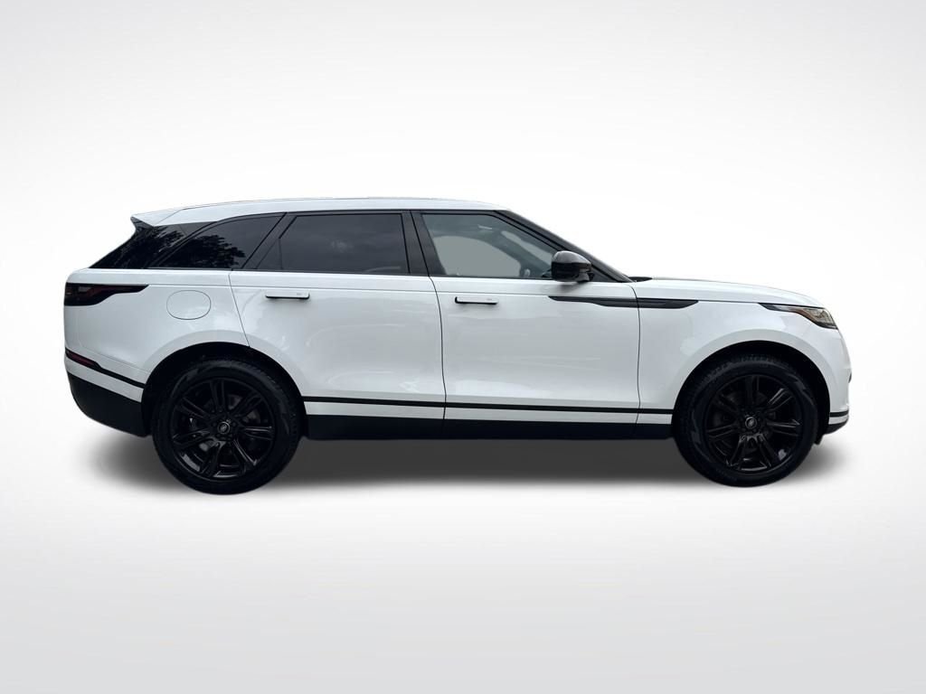 Used 2023 White Land Rover S image 4