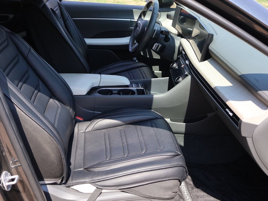 2025 Hyundai Sonata Hybrid SEL - Photo 7