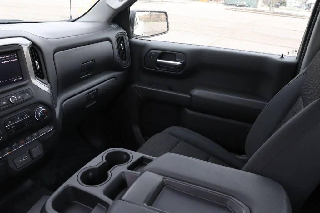 Used 2025 Summit White Chevrolet WT image 12