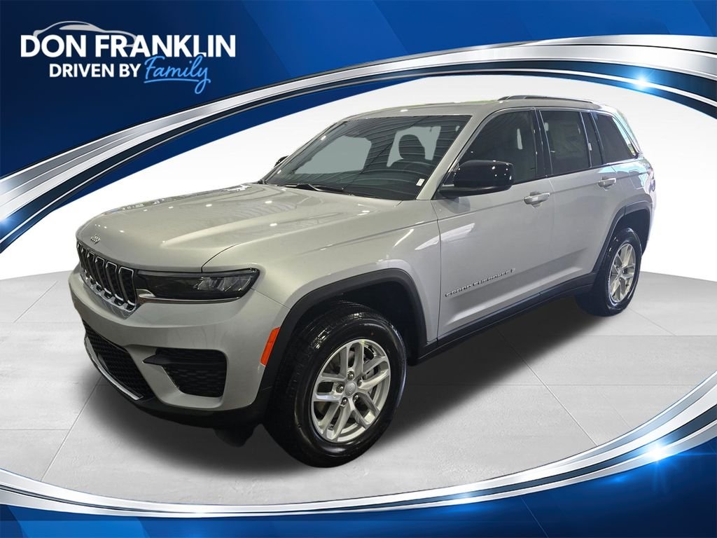 New 2026 Silver Zynith Jeep Laredo image 1