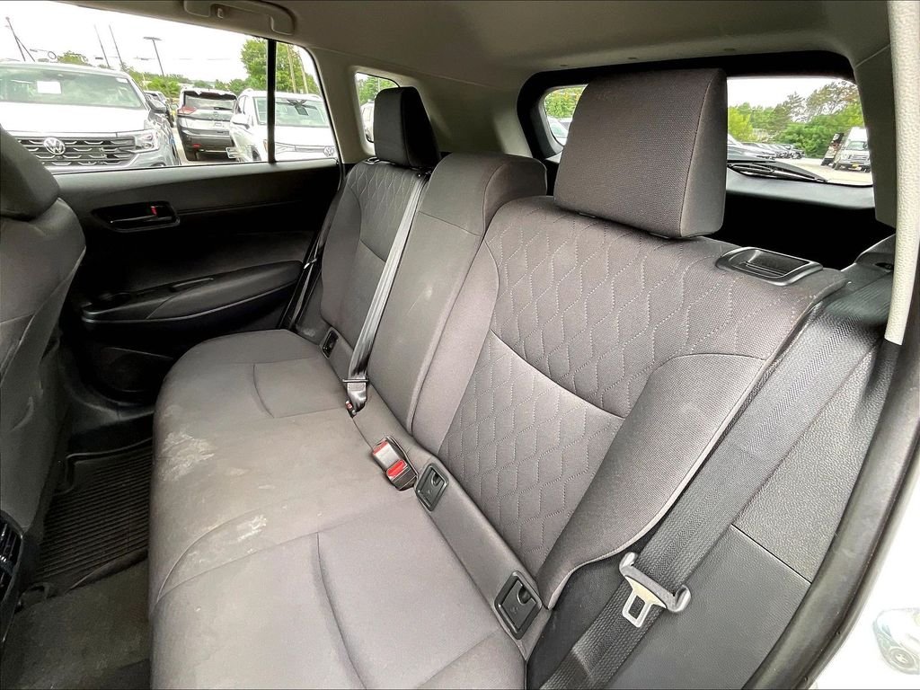 Used 2024 Wind Chill Pearl Toyota LE image 14