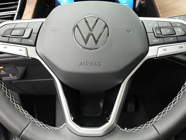 New 2026 Pure Gray Volkswagen 2.0T SE W/TECHNOLOGY image 17