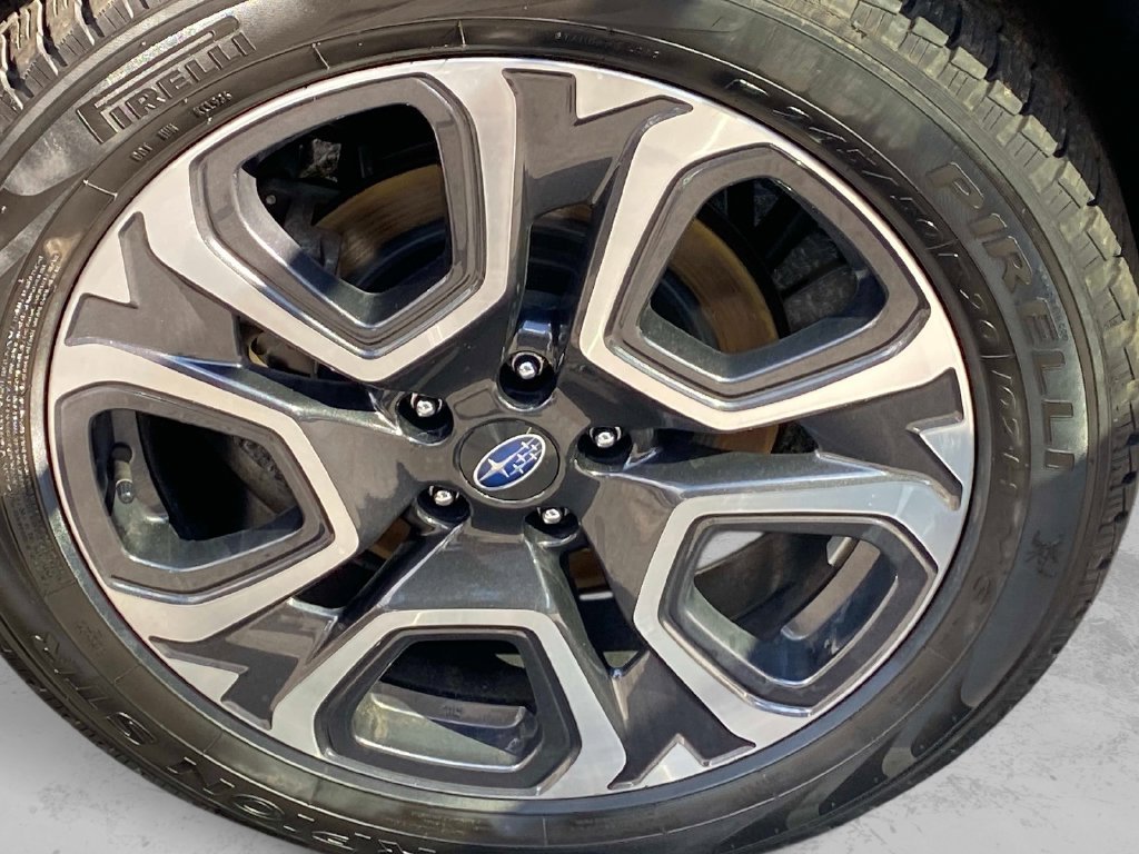 Used 2023 Silver Subaru Limited image 31
