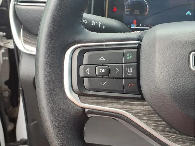 Used 2022 White Jeep Series II 4x2 image 12
