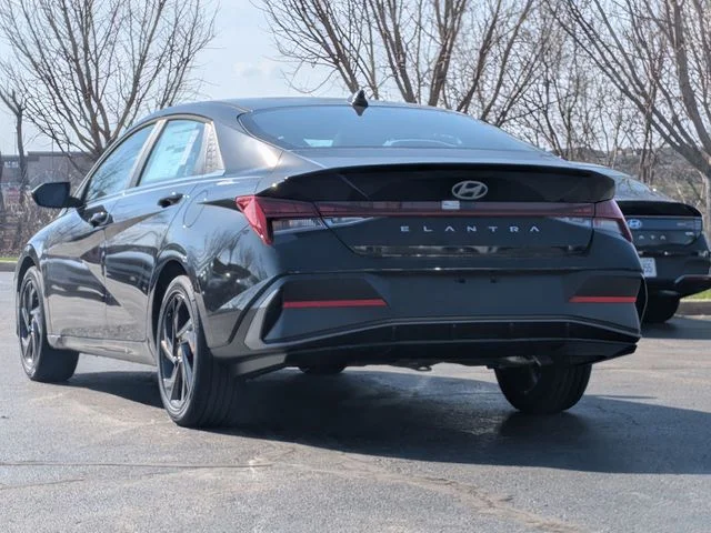 New 2026 Black Hyundai SEL Sport image 5