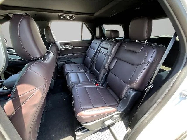 New 2026 Space White Metallic Ford Platinum™ image 64