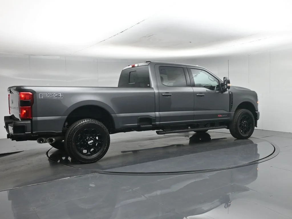New 2026 Carbonized Gray Metallic Ford XLT image 28