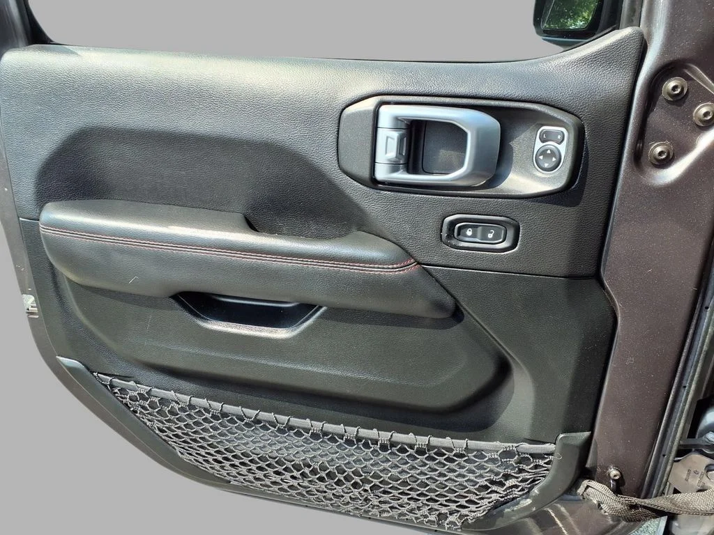 Certified Used 2020 Gray Jeep Rubicon image 18