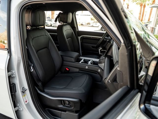 New 2026 Borasco Grey Land Rover X image 32