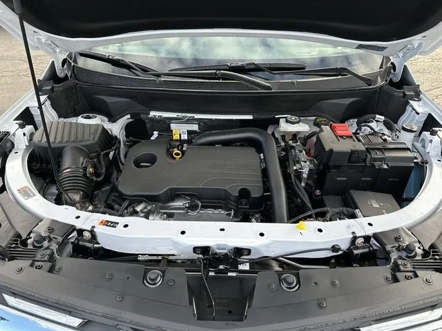 New 2026 Summit White Chevrolet LT image 31