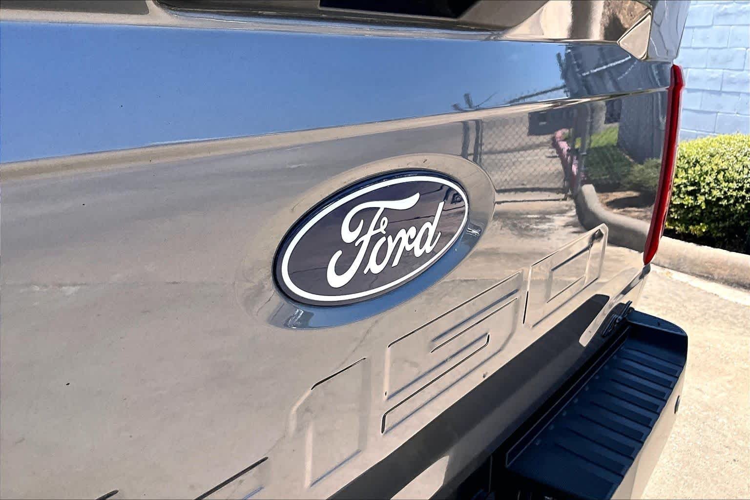 Used 2024 Carbonized Gray Metallic Ford STX image 30