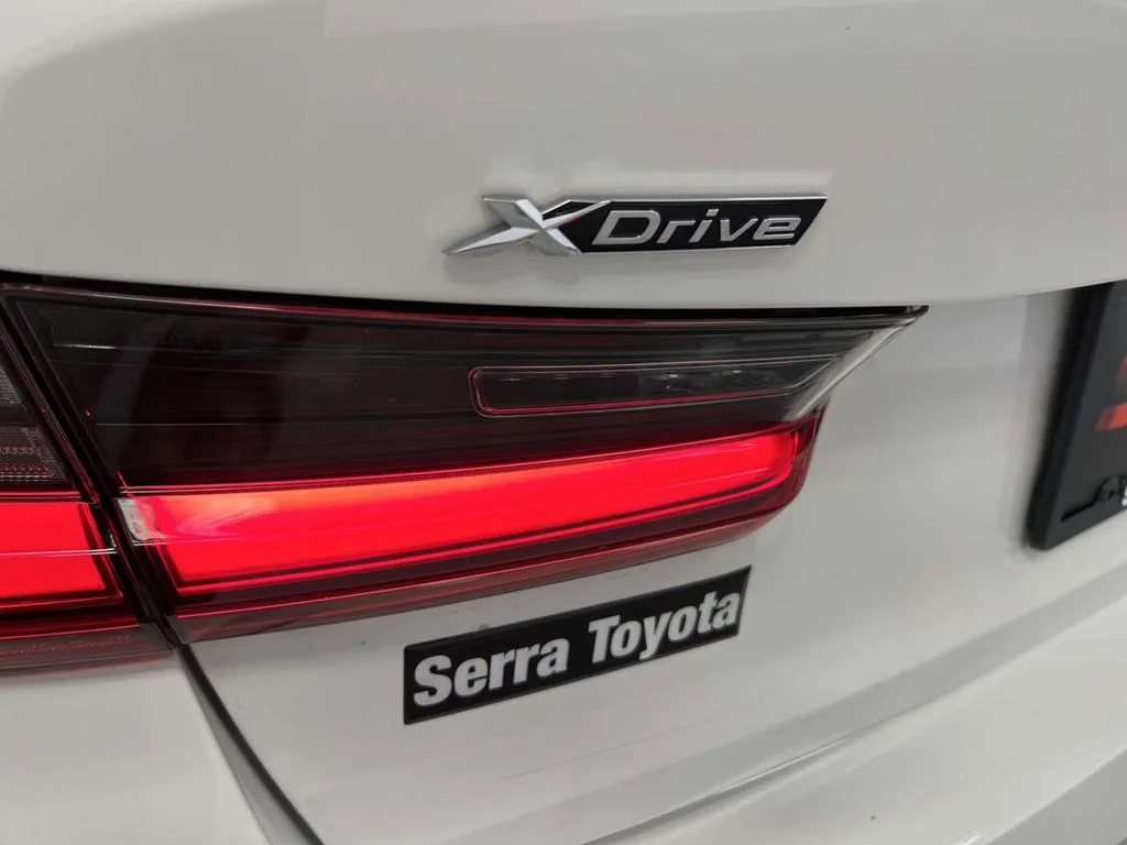 Used 2025 White BMW 330i xDrive image 11