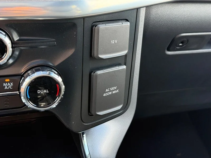 New 2026 Star White Metallic Tri-Coat Ford LARIAT 4WD SuperCrew 5.5