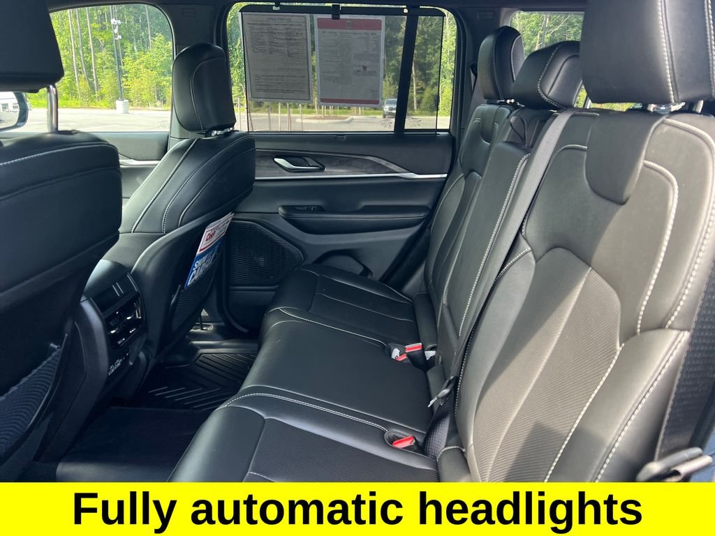 Used 2024 Black Jeep Limited image 27