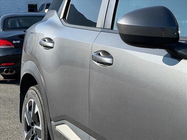 Used 2025 Gun Metallic Nissan SV image 9