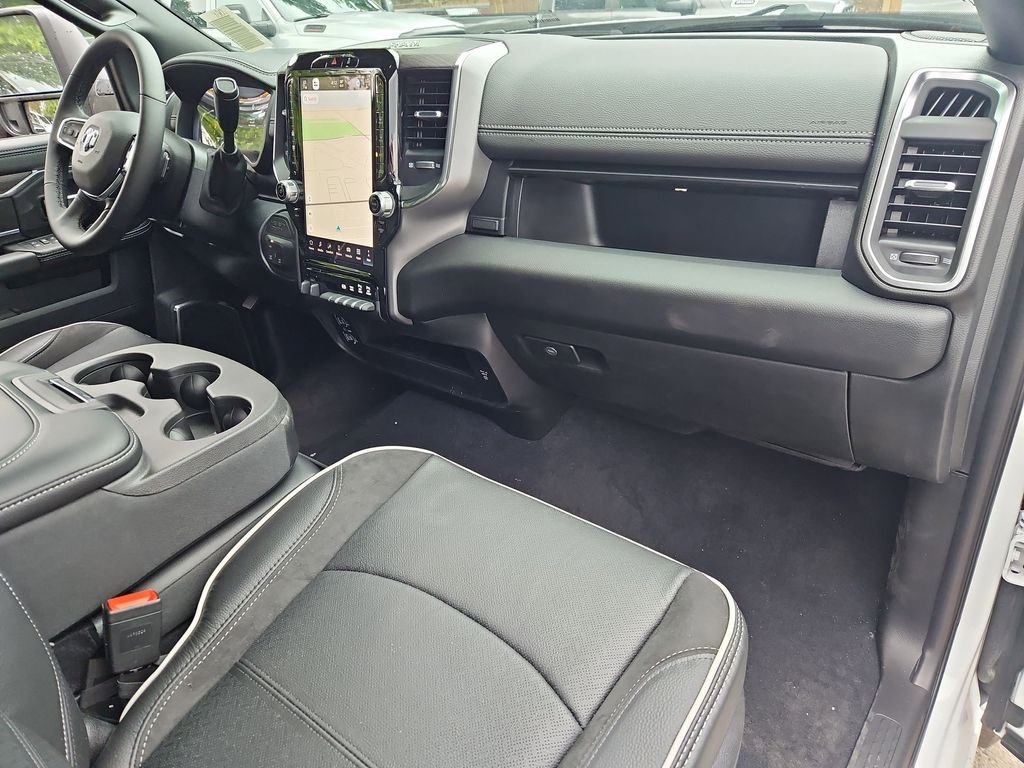 New 2026 Bright White Clear-Coat Exterior Paint RAM Laramie image 17