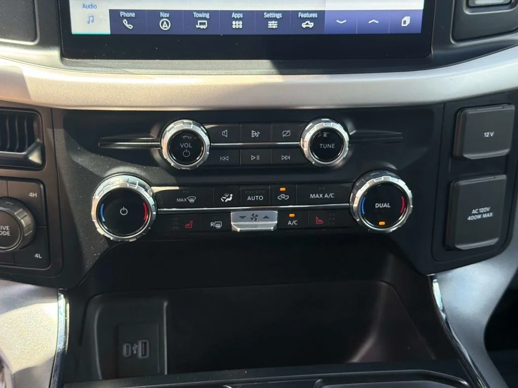 Used 2023 Blue Ford XLT image 26