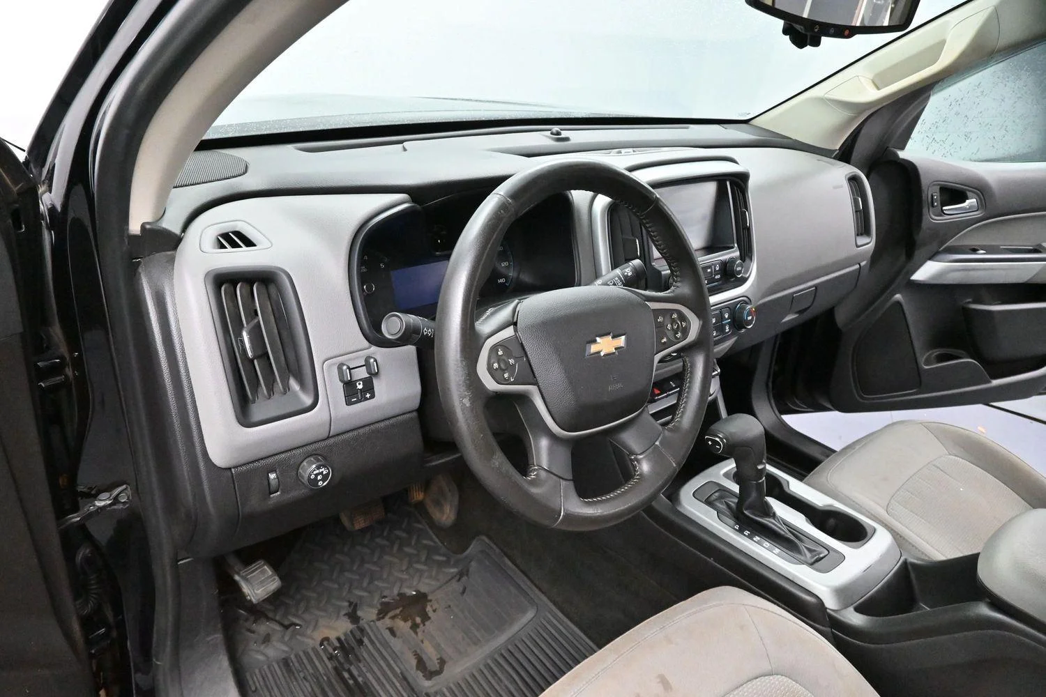 Used 2016 Black Chevrolet 2WD LT image 13