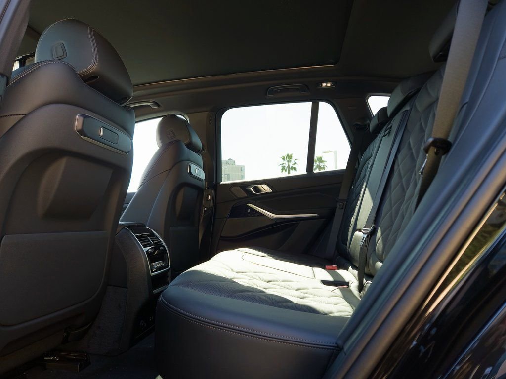 New 2026 Black Sapphire Metallic BMW xDrive50e image 17