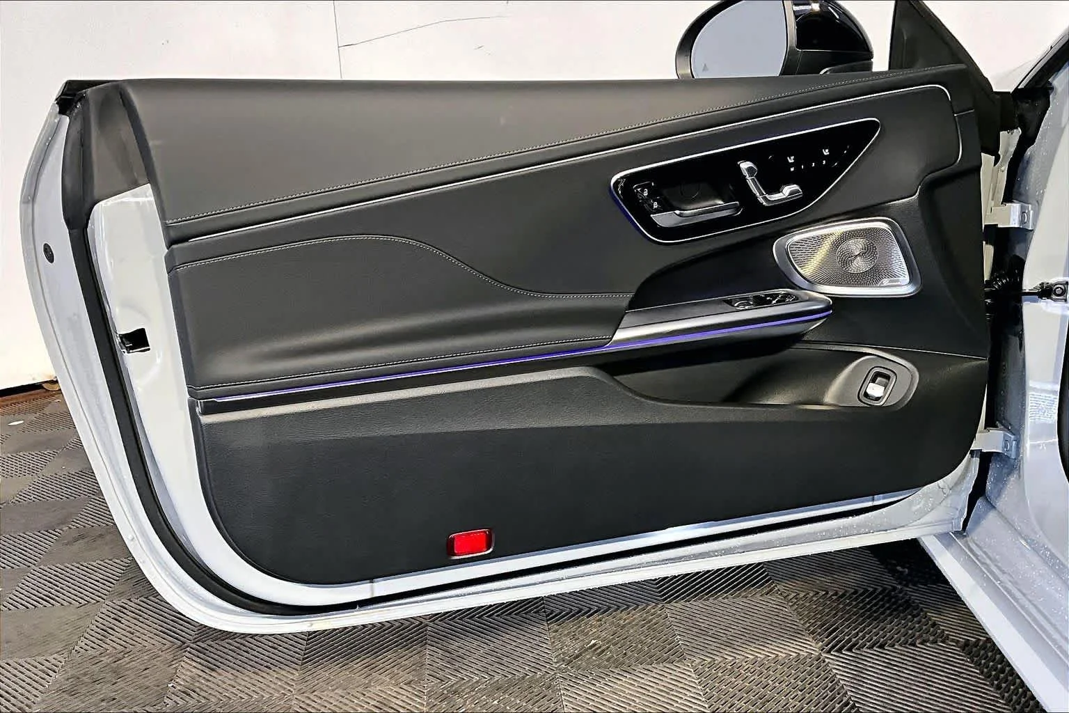 New 2026 MANUFAKTUR Alpine Grey Metallic Mercedes-Benz CLE 450 image 11