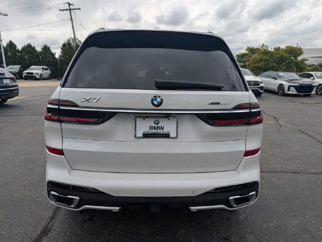 Certified Used 2026 Mineral White Metallic BMW xDrive40i image 3