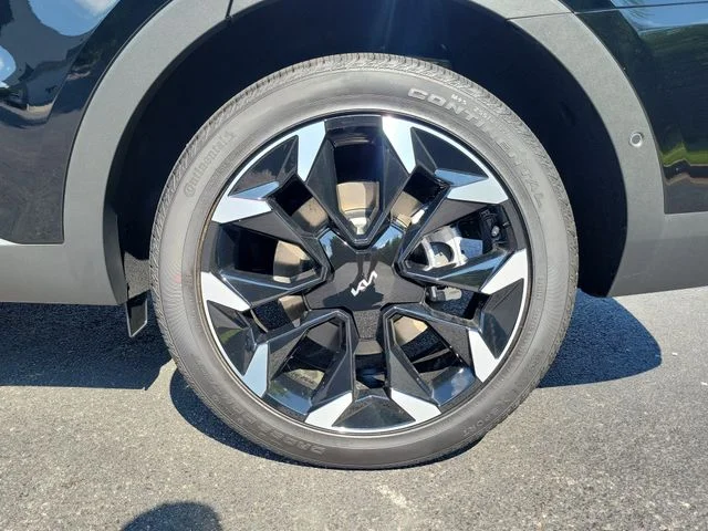 New 2026 Ebony Black Kia SX image 7