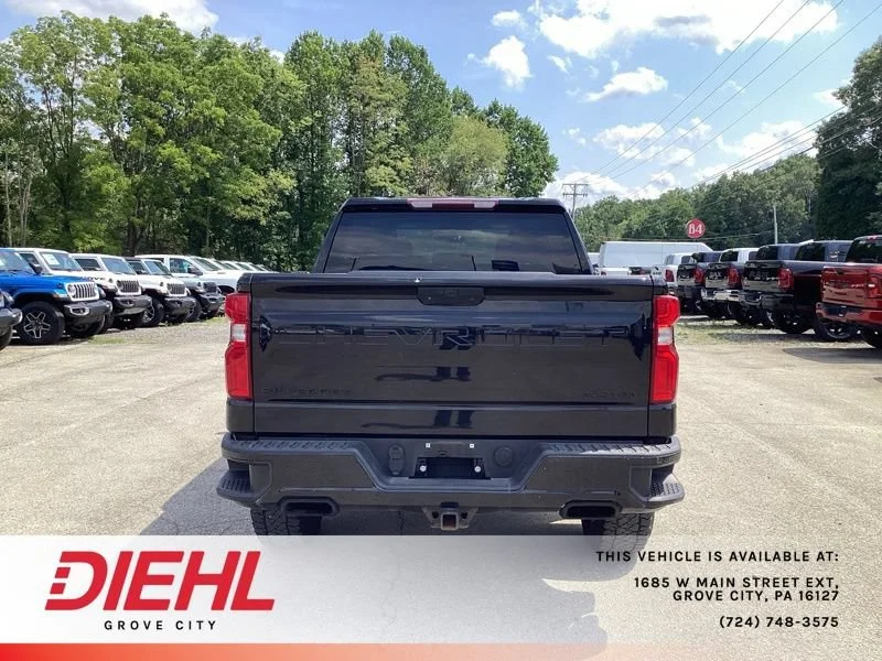 Used 2021 BLACK Chevrolet Custom Trail Boss image 6