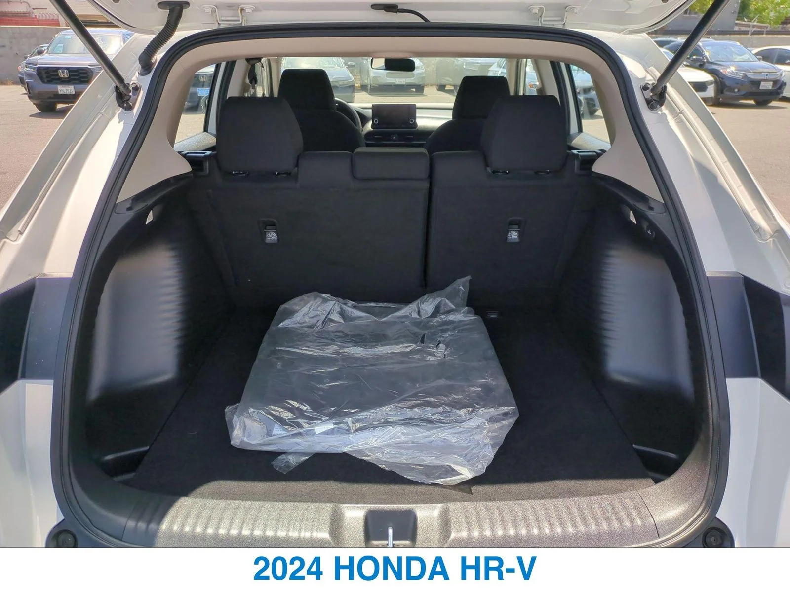 Used 2024 White Honda LX image 23