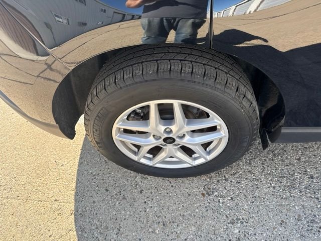 Used 2023 Black Ford SEL image 18
