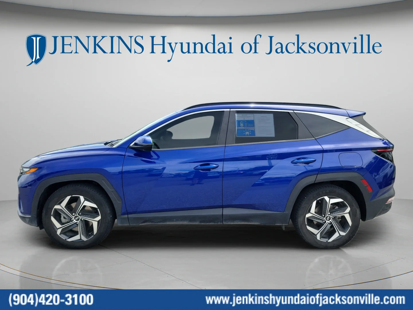Used 2022 Intense Blue Hyundai SEL image 5