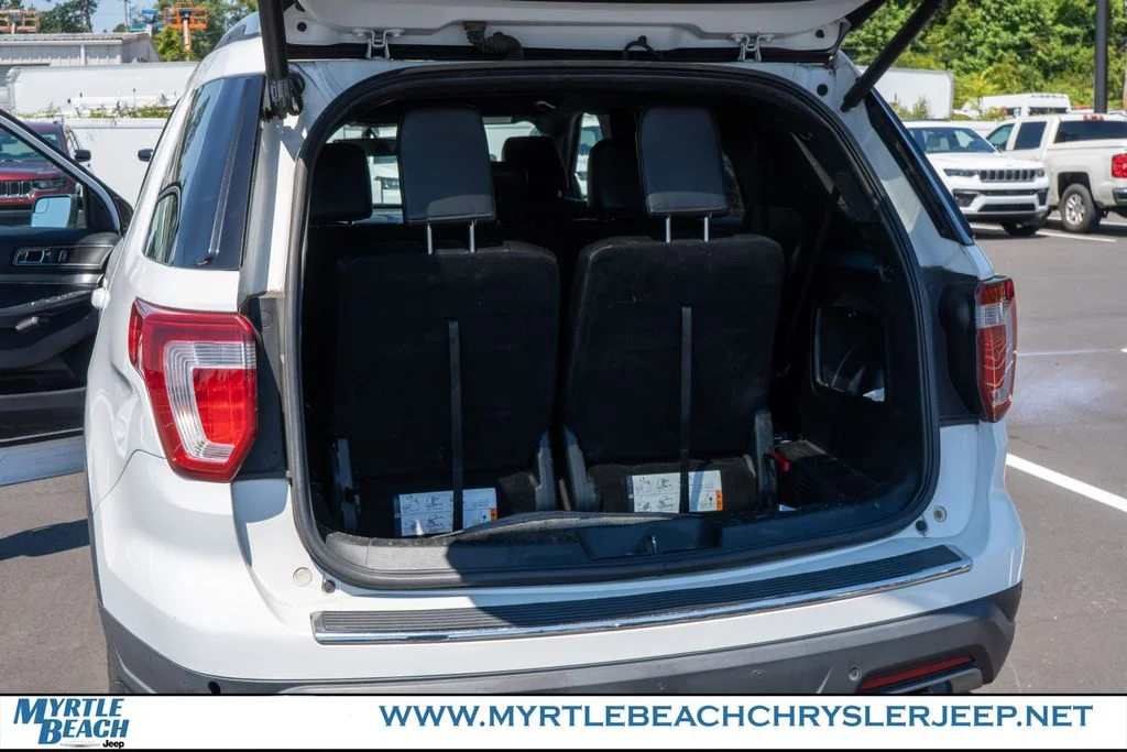 Used 2018 Oxford White Ford XLT image 31