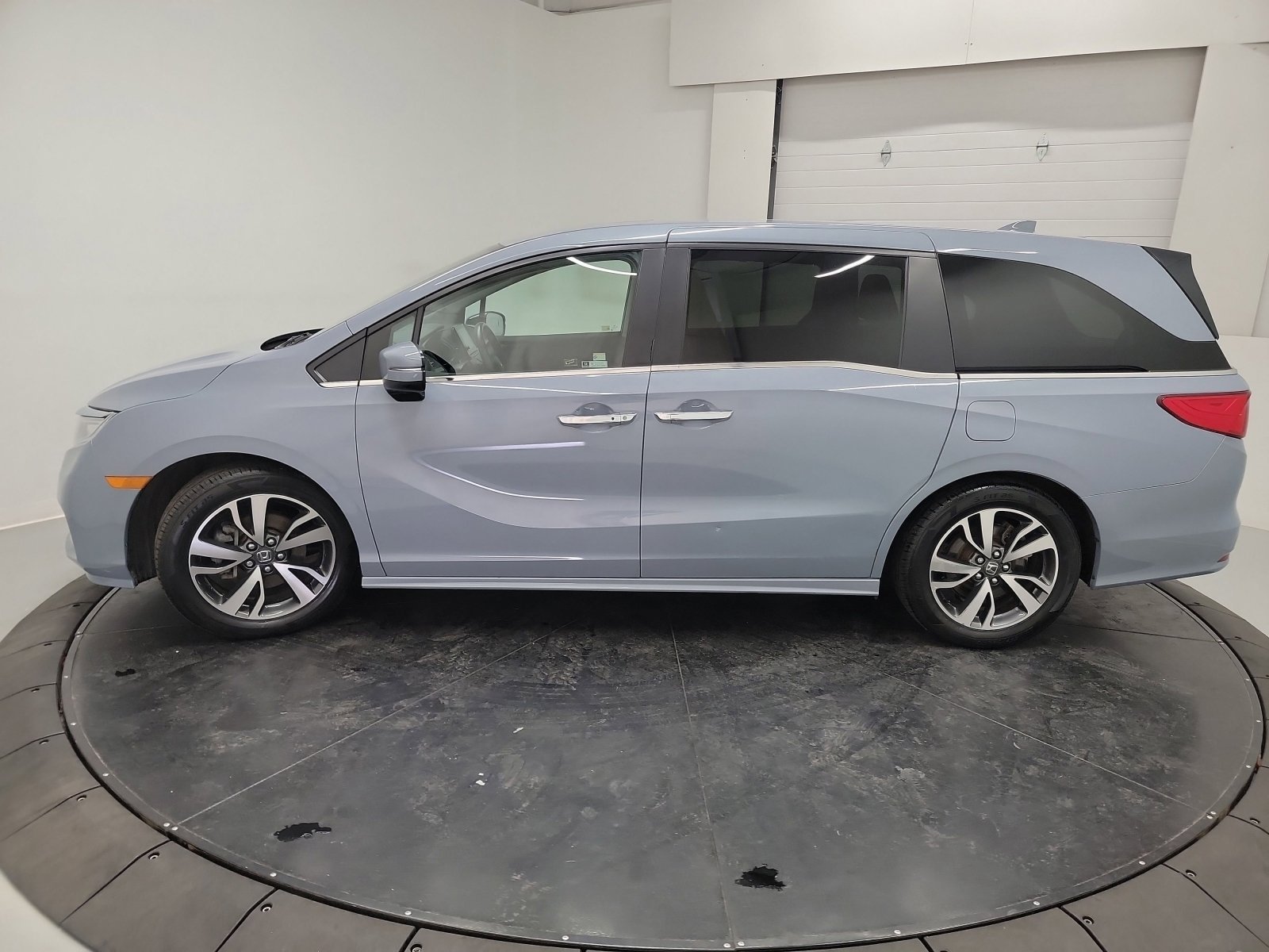 2023 Honda Odyssey Touring - Photo 37