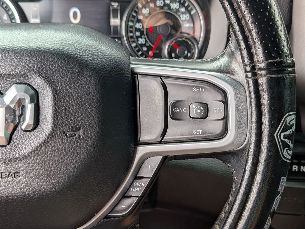Used 2019 White Ram Big Horn/Lone Star image 17
