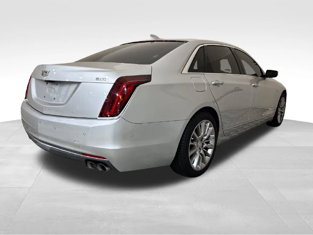 Used 2018 Silver Cadillac 3.6L Luxury image 5