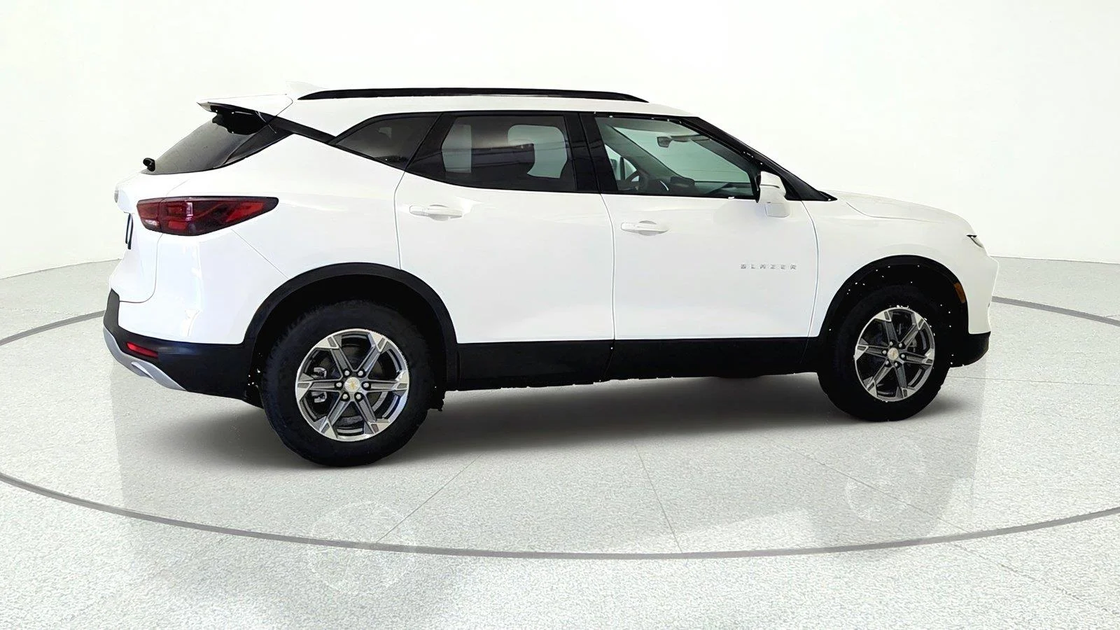 New 2026 Summit White Chevrolet 3LT image 6